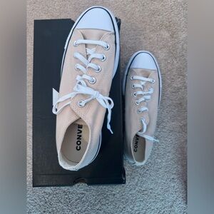 Converse Chuck Taylor All Star Lift ox  Women's size 9 Farrow/white/black